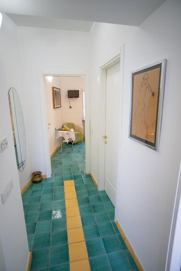 Casa Bianca: Delightful Apartment In ラヴェッロ エクステリア 写真